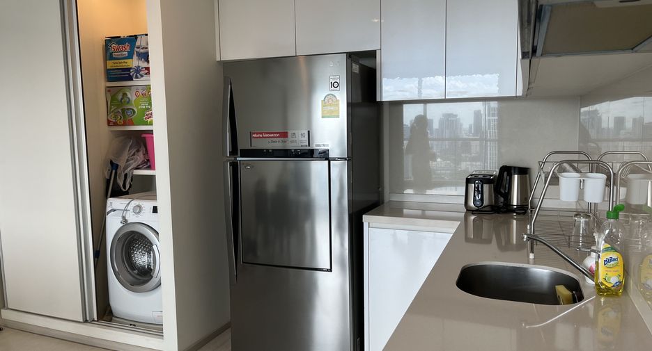 Condo en venta y en alquiler de 2 habitaciones en Khlong Toei, Bangkok