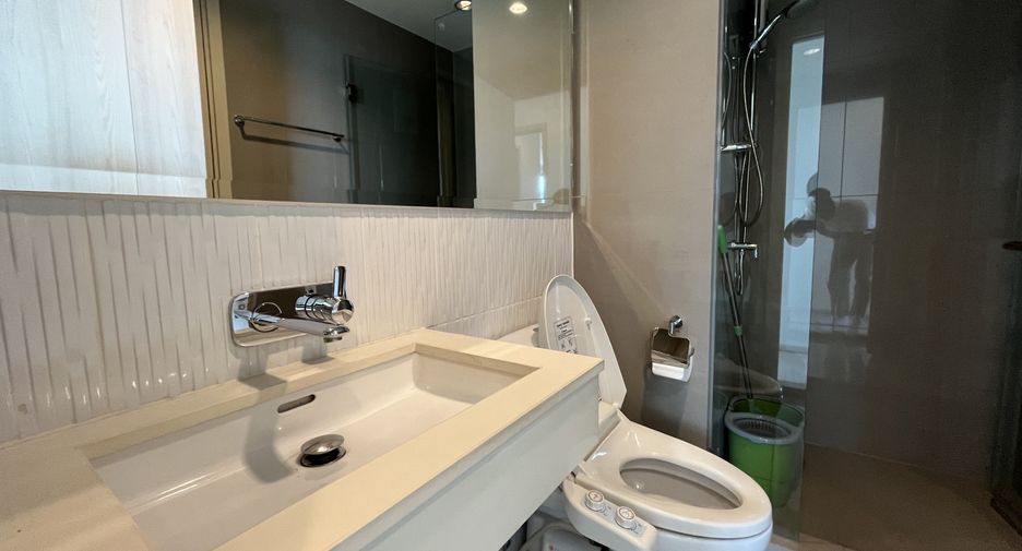 Condo en venta y en alquiler de 2 habitaciones en Khlong Toei, Bangkok