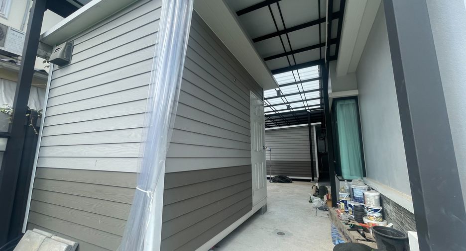 For sale 3 bedrooms house in Don Mueang, Bangkok