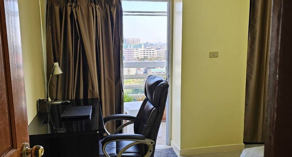 For sale and for rent 3 bedrooms condo in Bang Kapi, Bangkok