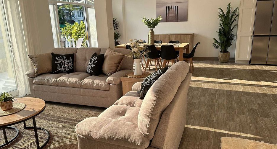 For sale 4 bedrooms townhouse in Mueang Phuket, Phuket