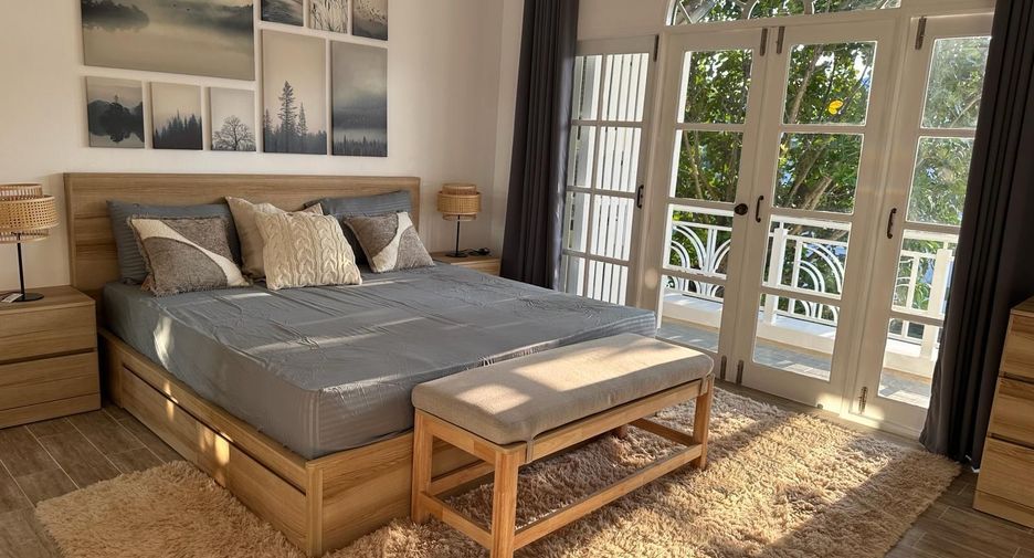 For sale 4 bedrooms townhouse in Mueang Phuket, Phuket