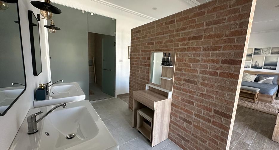 For sale 4 bedrooms townhouse in Mueang Phuket, Phuket