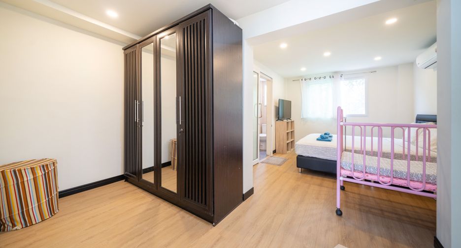 Villa zum Kauf mit 5 Zimmer in Kathu, Phuket