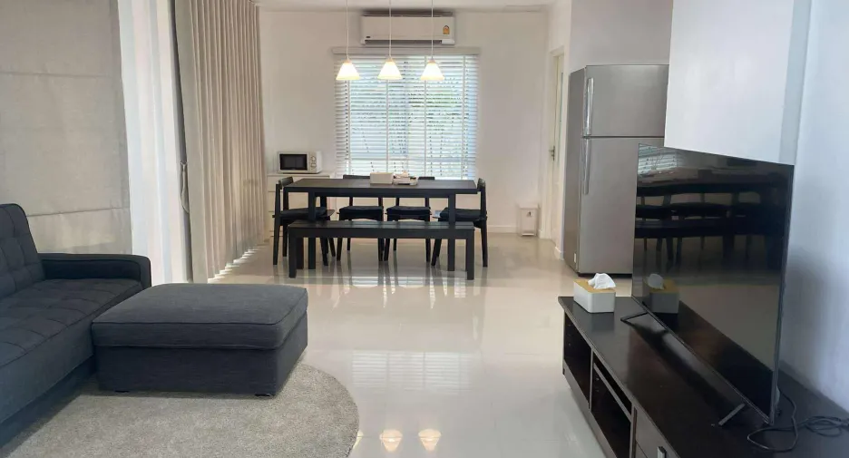 À louer 3 chambres maison à Bang Bua Thong, Nonthaburi