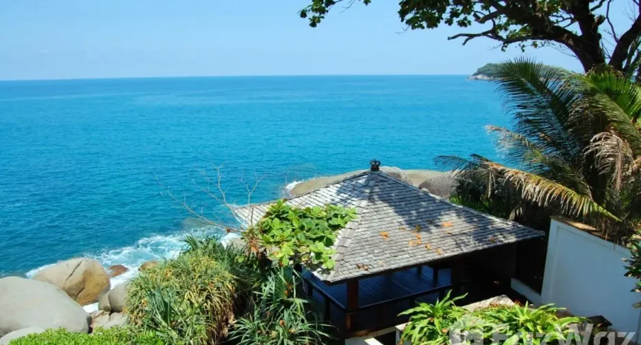 For sale 4 bedrooms villa in Mueang Phuket, Phuket