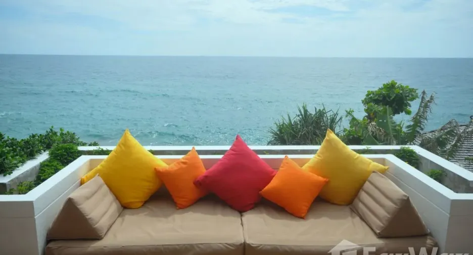 For sale 4 bedrooms villa in Mueang Phuket, Phuket