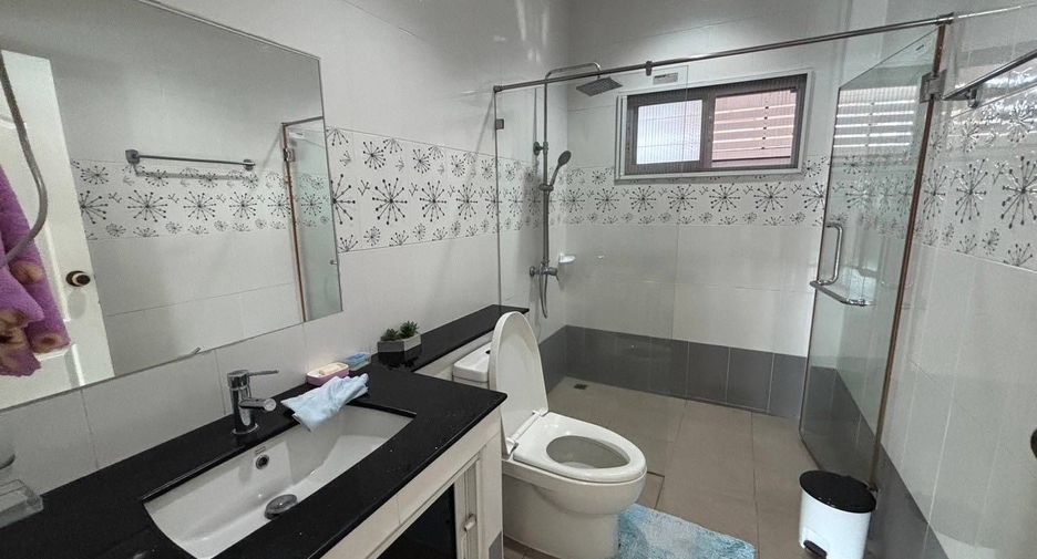 For rent 3 bedrooms house in Sattahip, Chonburi