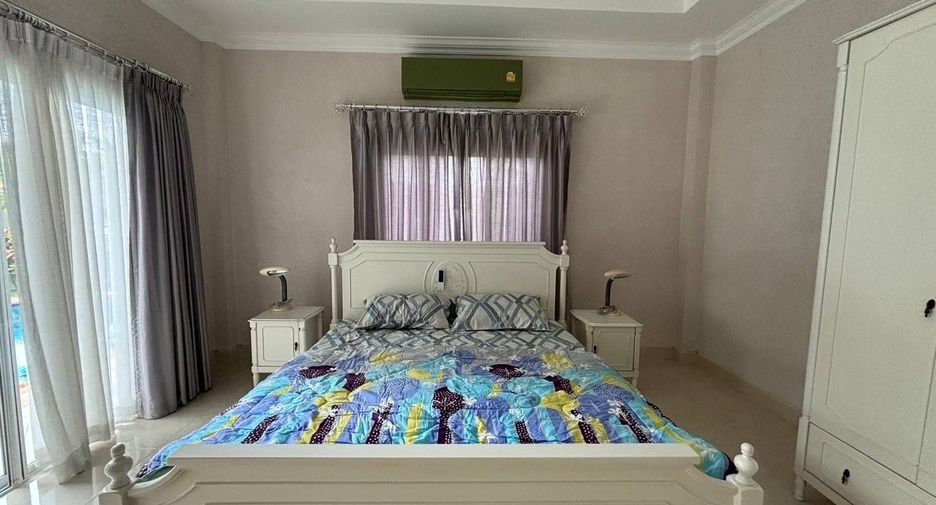 For rent 3 bedrooms house in Sattahip, Chonburi