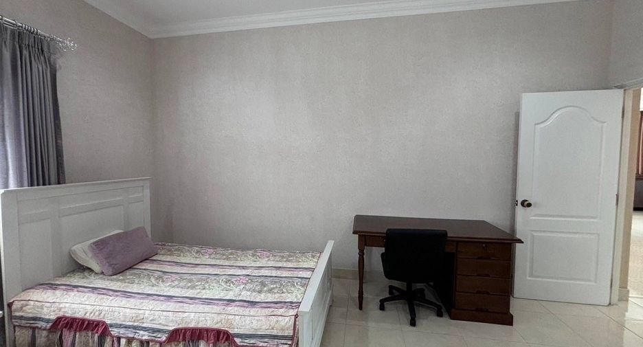For rent 3 bedrooms house in Sattahip, Chonburi
