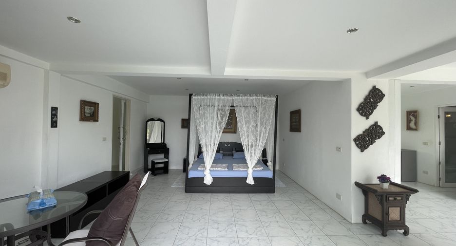 Villa en alquiler de 3 habitaciones en Mueang Phuket, Phuket