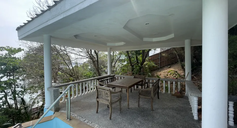 Villa en alquiler de 3 habitaciones en Mueang Phuket, Phuket