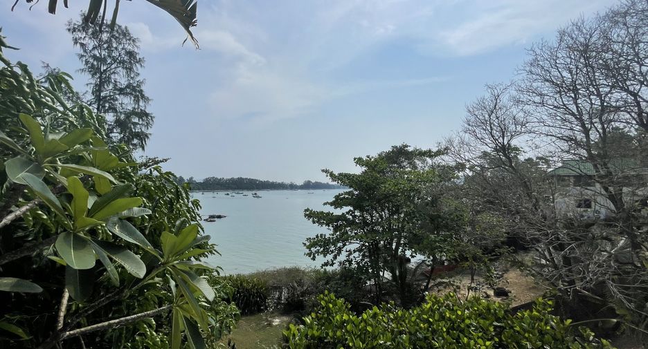 Villa en alquiler de 3 habitaciones en Mueang Phuket, Phuket