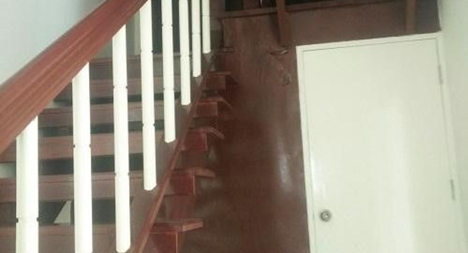 For sale 3 bedrooms house in Lat Krabang, Bangkok