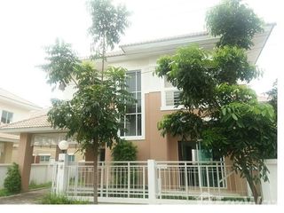 For sale 3 bedrooms house in Lat Krabang, Bangkok