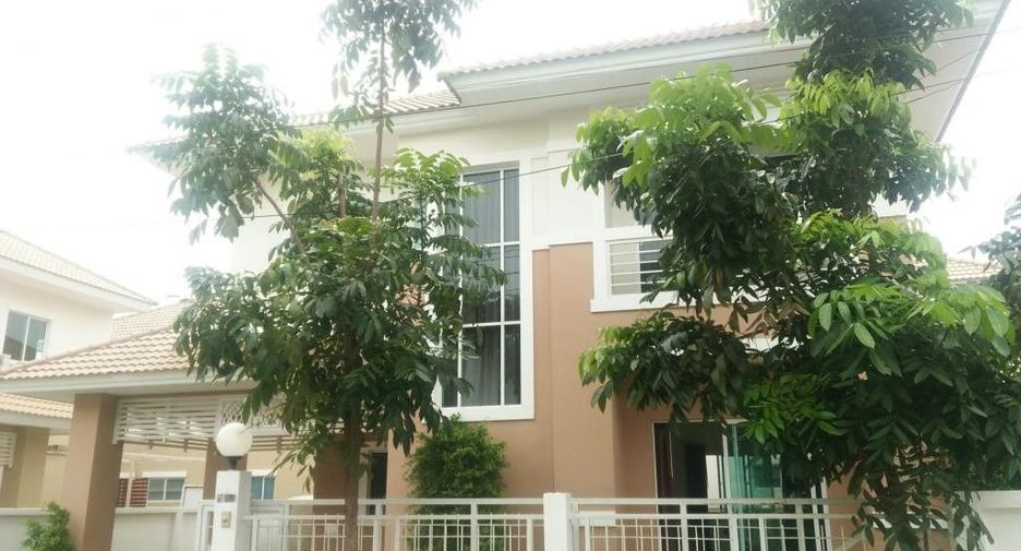 For sale 3 bedrooms house in Lat Krabang, Bangkok