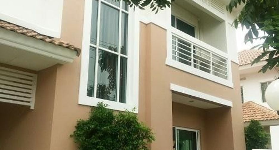 For sale 3 bedrooms house in Lat Krabang, Bangkok