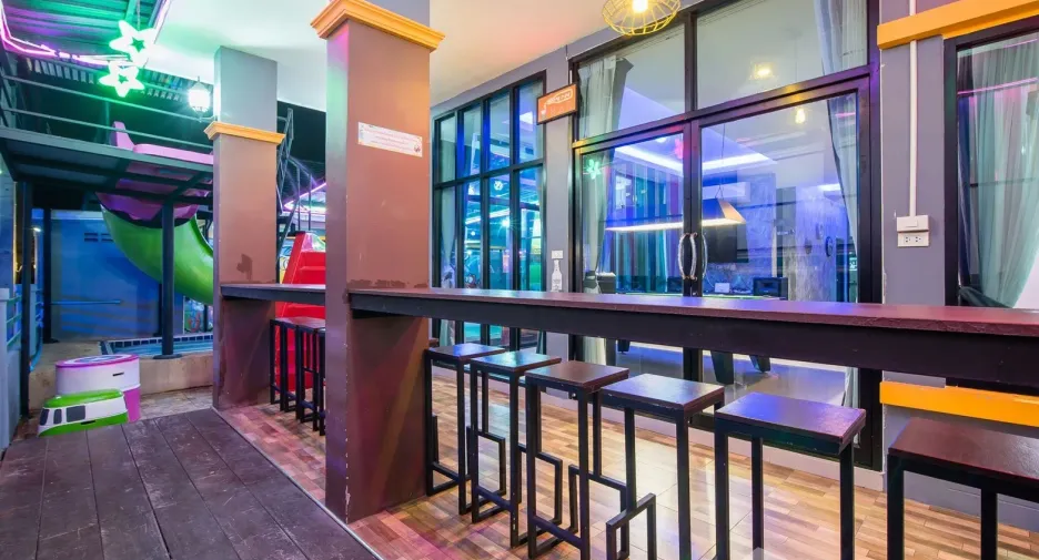 Villa en venta de 5 habitaciones en Cha Am, Phetchaburi