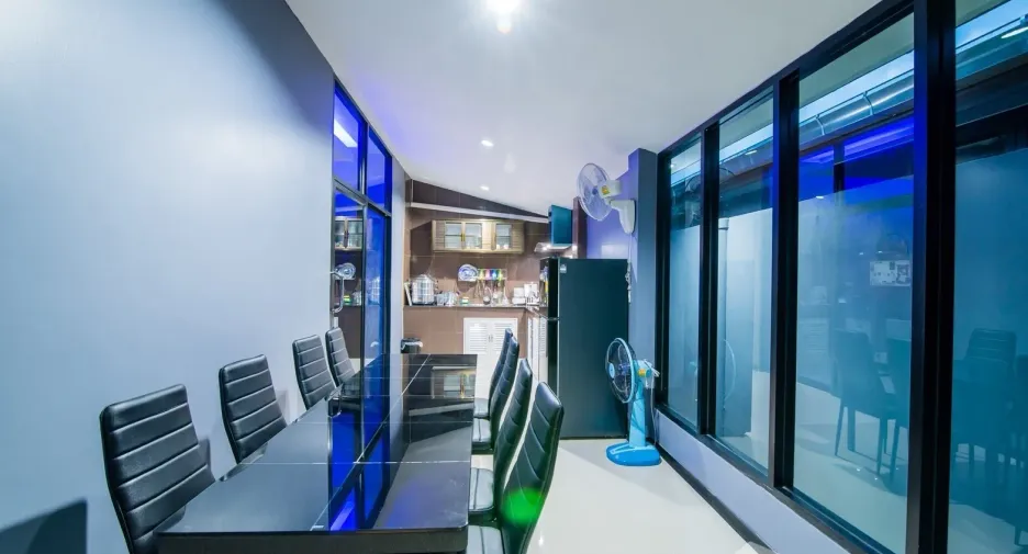 Villa en venta de 5 habitaciones en Cha Am, Phetchaburi
