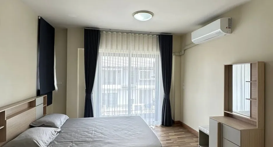 Casa en alquiler de 3 habitaciones en San Kamphaeng, Chiang Mai