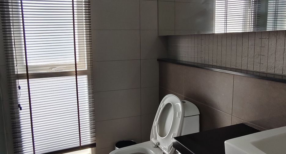 À louer 2 chambres condo à Bang Lamung, Chonburi