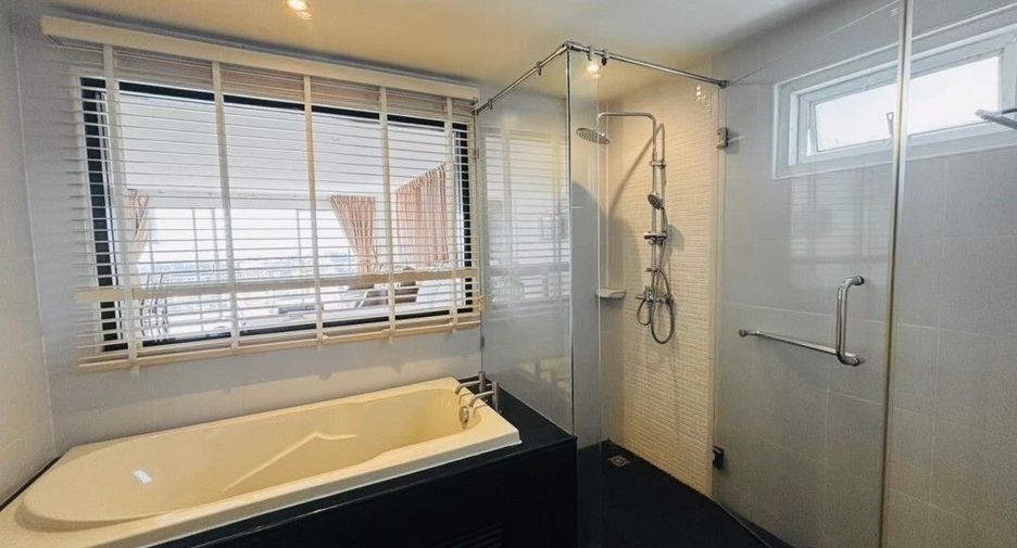 For sale 2 bedrooms condo in Kathu, Phuket