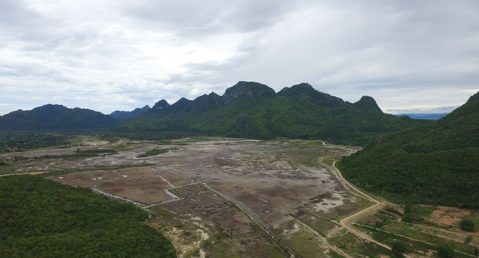 Terreno en venta en Sam Roi Yot, Prachuap Khiri Khan