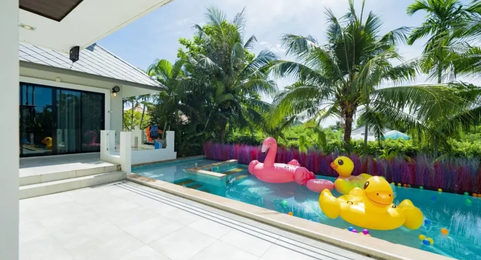 For sale and for rent 6 bedrooms villa in Hua Hin, Prachuap Khiri Khan
