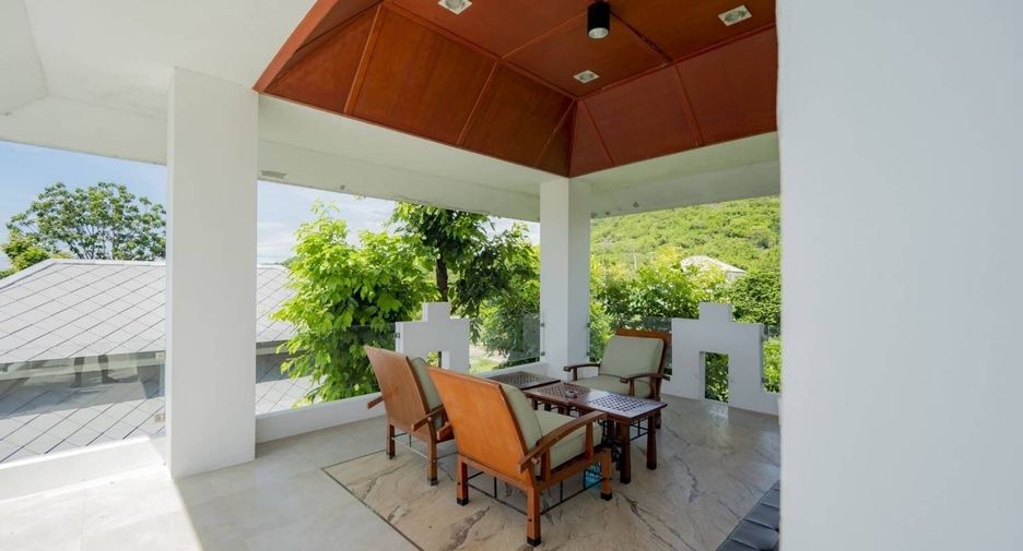 For sale and for rent 6 bedrooms villa in Hua Hin, Prachuap Khiri Khan