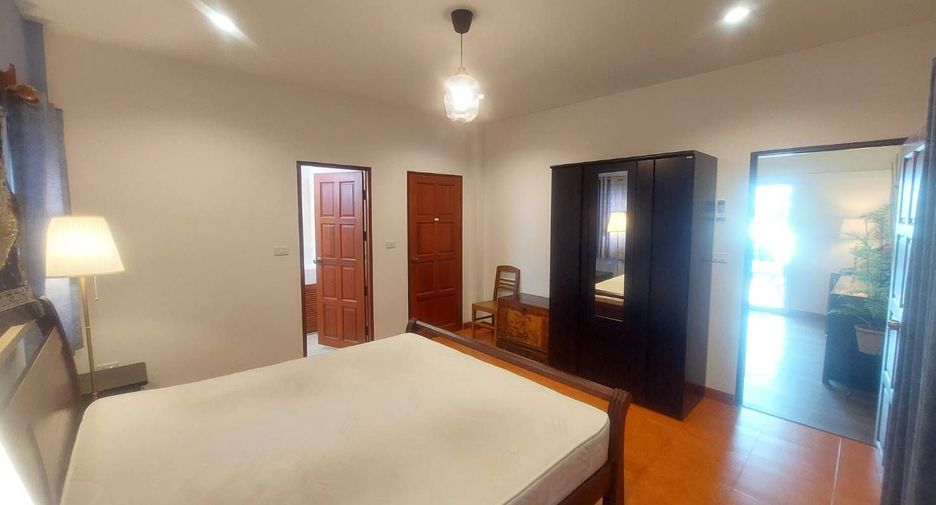 For rent 4 bedrooms house in Hua Hin, Prachuap Khiri Khan