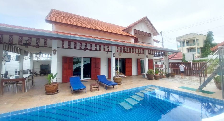 For rent 4 bedrooms house in Hua Hin, Prachuap Khiri Khan