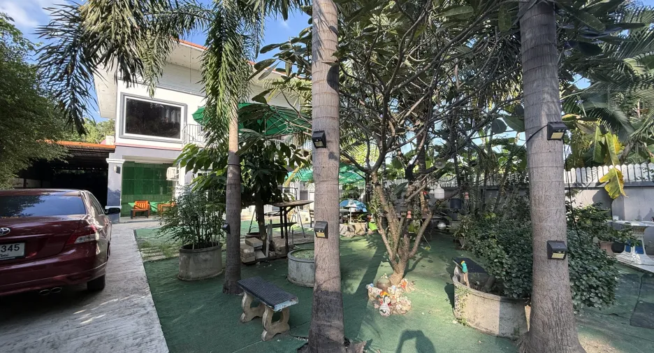 For rent 3 bedrooms house in Mueang Chiang Mai, Chiang Mai