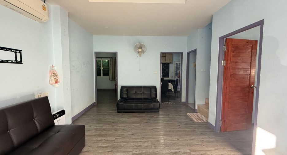 For rent 3 bedrooms house in Mueang Chiang Mai, Chiang Mai