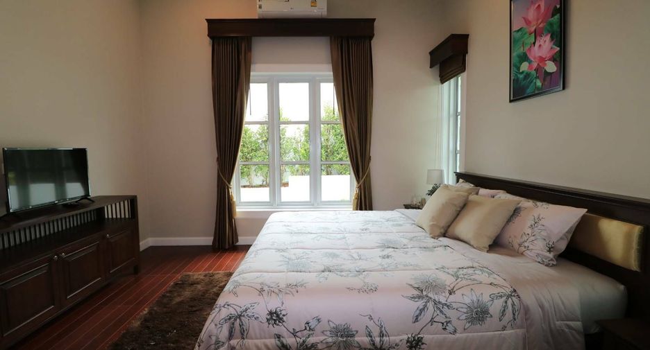 For rent 3 bedrooms villa in Hua Hin, Prachuap Khiri Khan