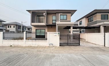 Casa en alquiler de 3 habitaciones en San Kamphaeng, Chiang Mai