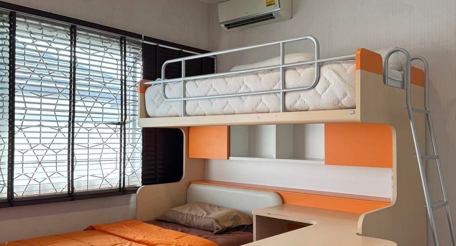 For rent 4 bedrooms house in Mueang Chiang Mai, Chiang Mai