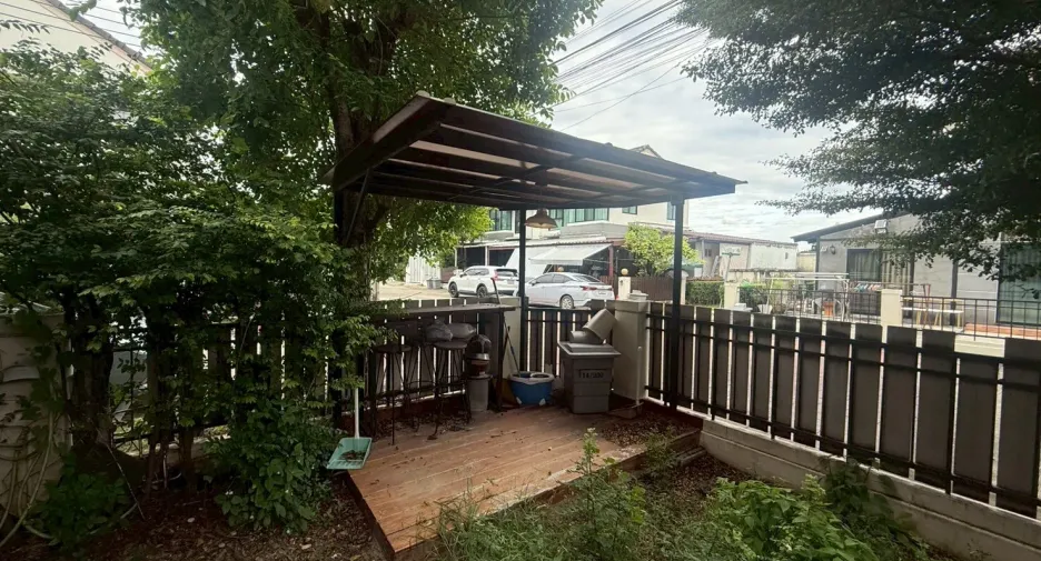 For sale 3 bedrooms house in Bang Khen, Bangkok