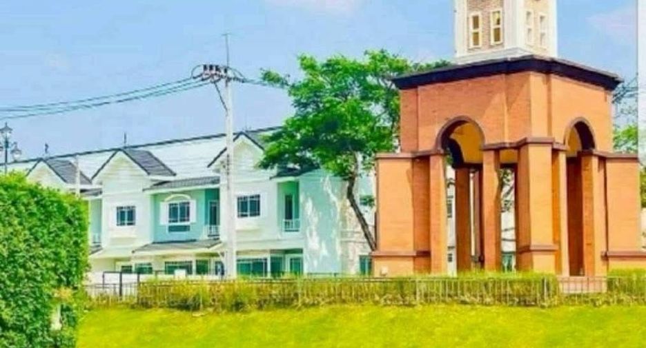 For rent 3 ベッドルーム townhouse in Bang Lamung, Chonburi