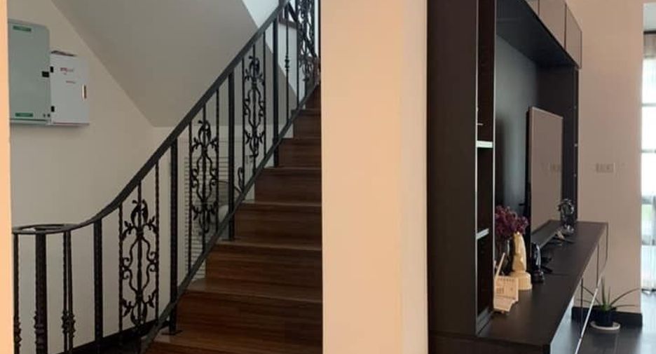For sale 5 bedrooms house in Doi Saket, Chiang Mai