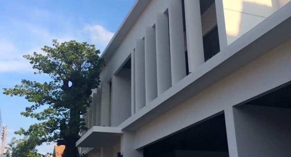 For sale 5 bedrooms house in Doi Saket, Chiang Mai