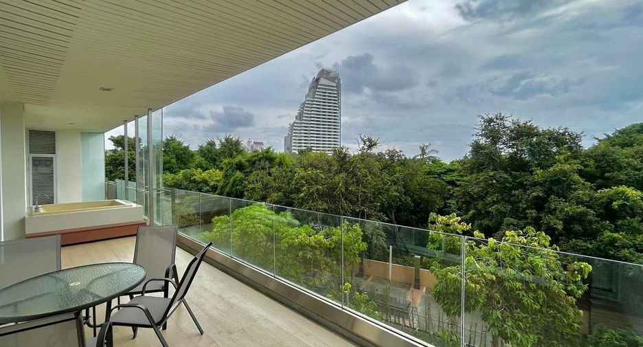 For rent 2 bedrooms condo in Bang Lamung, Chonburi