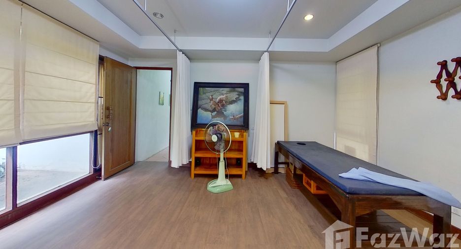 For sale 5 bedrooms house in Mueang Chiang Mai, Chiang Mai