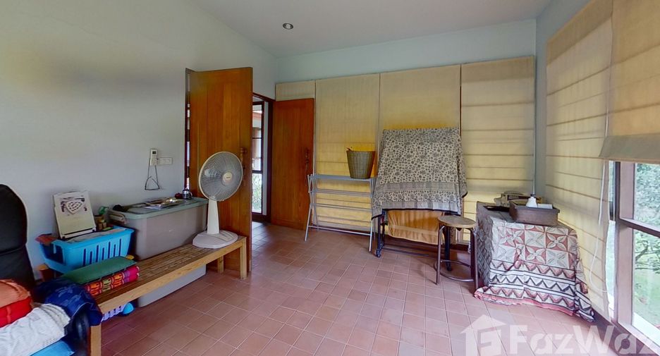 For sale 5 bedrooms house in Mueang Chiang Mai, Chiang Mai