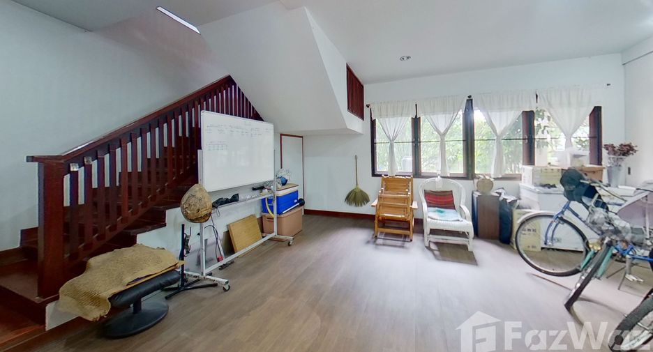 For sale 5 bedrooms house in Mueang Chiang Mai, Chiang Mai