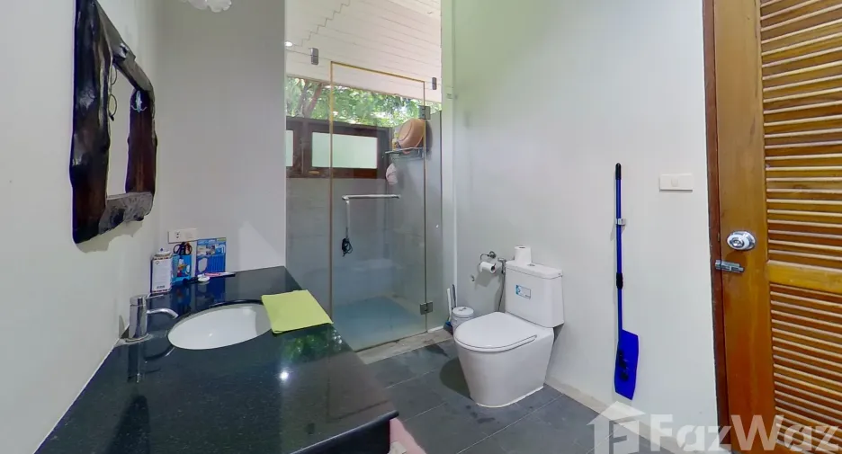 For sale 5 bedrooms house in Mueang Chiang Mai, Chiang Mai