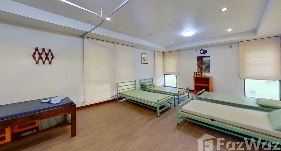 For sale 5 bedrooms house in Mueang Chiang Mai, Chiang Mai