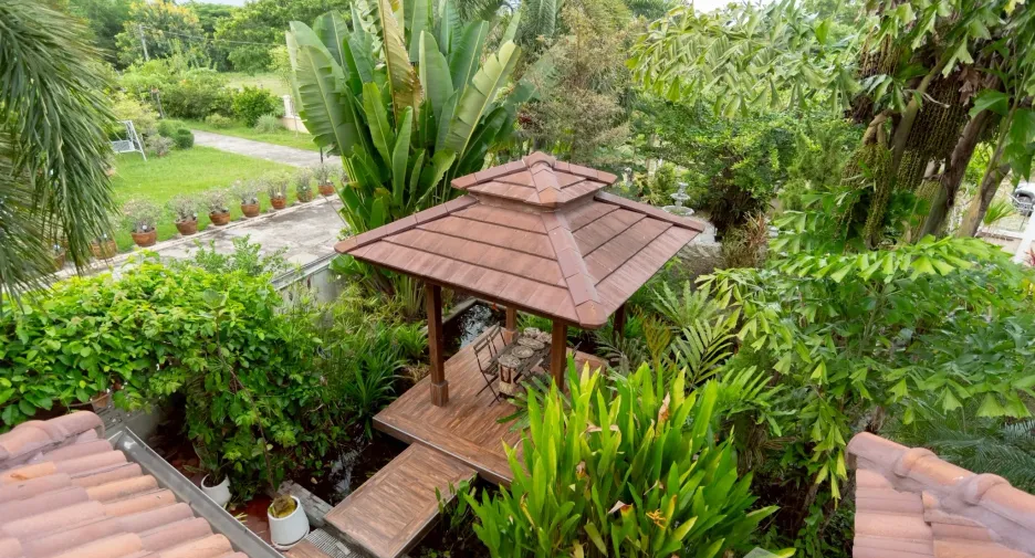 For sale 4 bedrooms villa in Mueang Buriram, Buriram