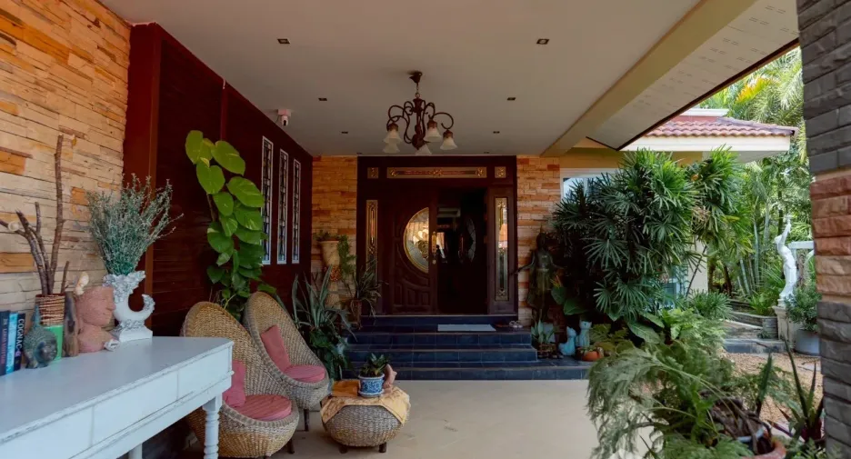 For sale 4 bedrooms villa in Mueang Buriram, Buriram