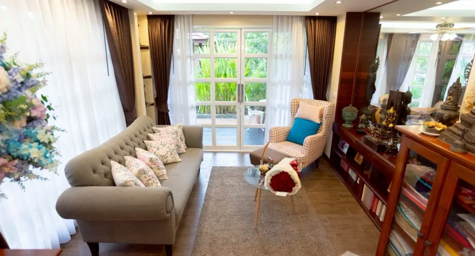 For sale 4 bedrooms villa in Mueang Buriram, Buriram