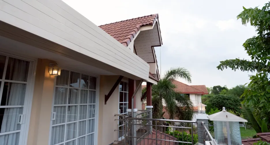 For sale 4 bedrooms villa in Mueang Buriram, Buriram